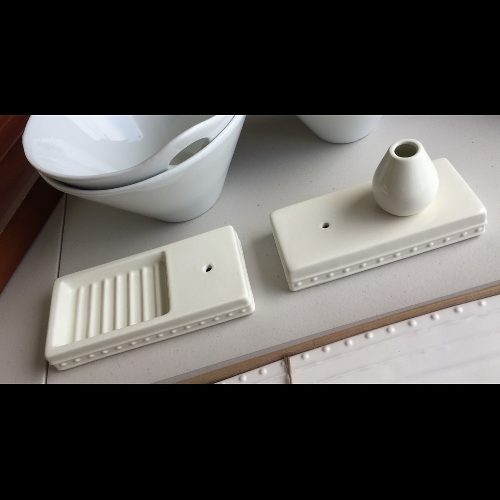 Nora Fleming soap dish & mini vase NEW